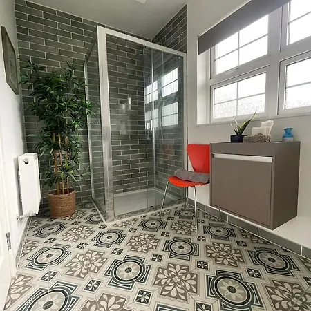 בית הארחה Elder Grove House *