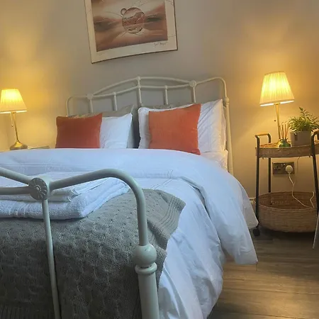 Elder Grove House בית הארחה קאסל איילנד